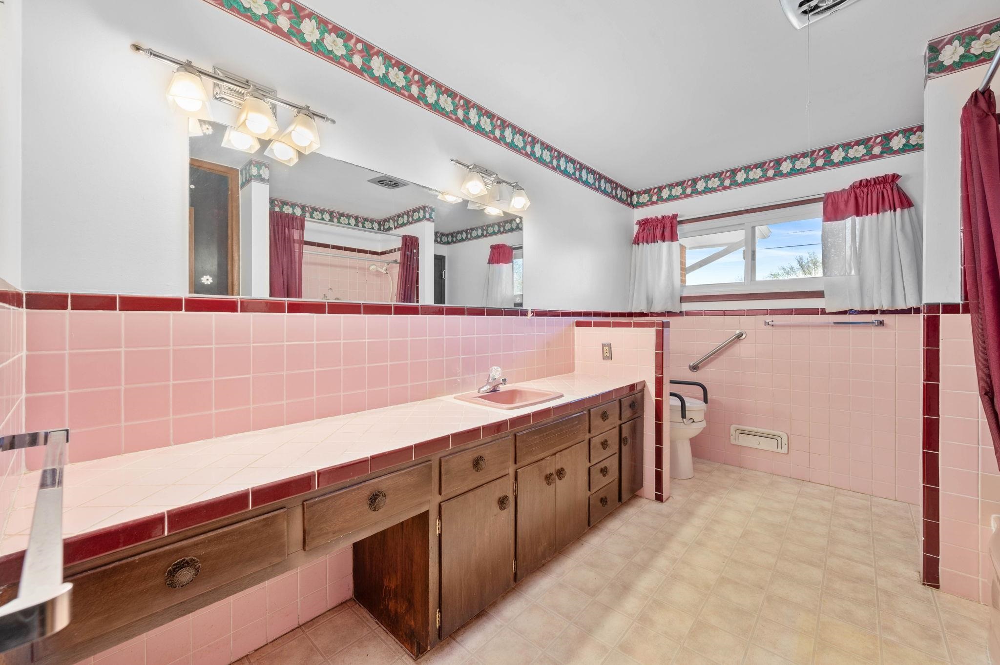 6102 E 8th St N St, Wichita, Kansas image 22