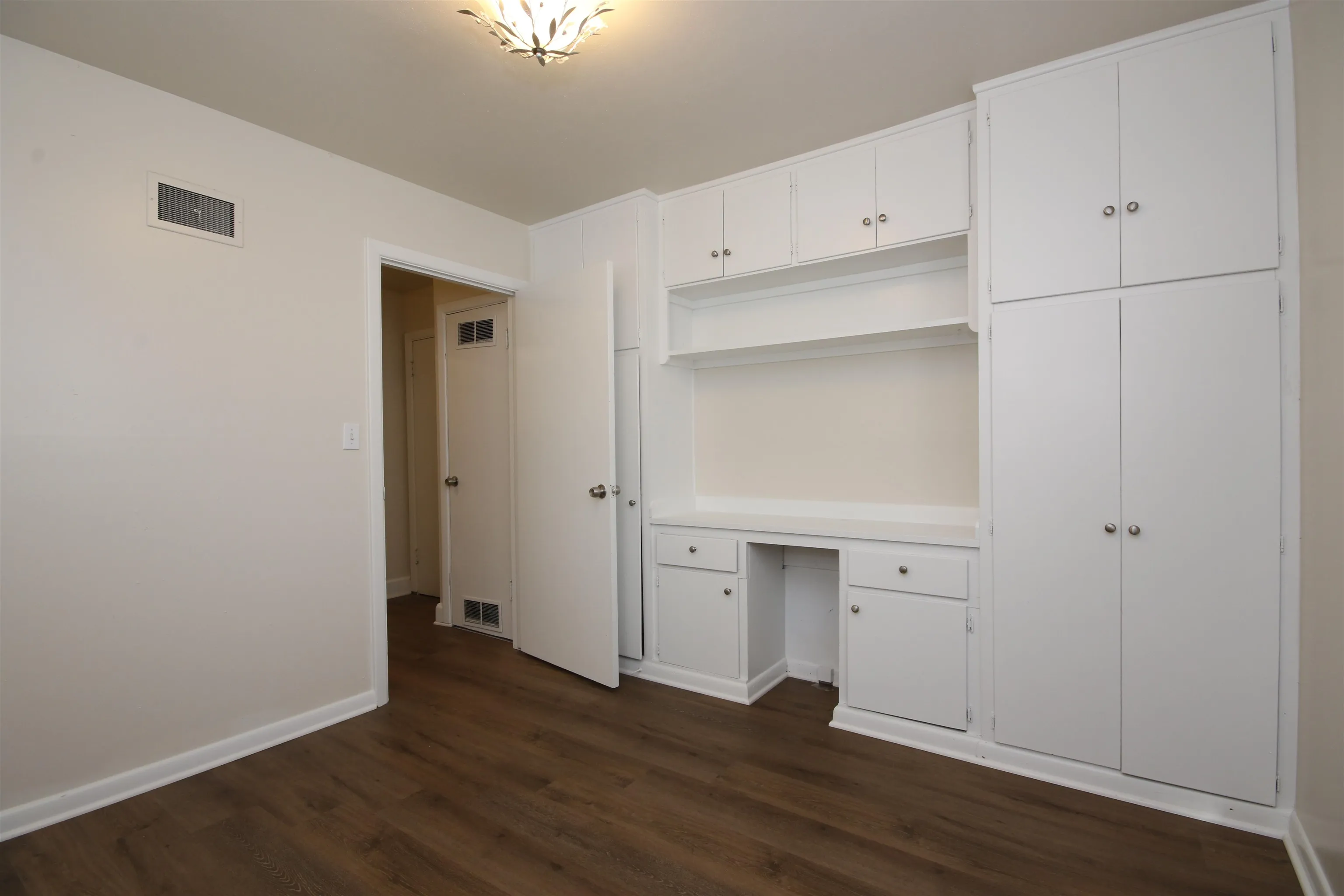 Wichita, Kansas 67218, United States, 3 Bedrooms Bedrooms, ,1 BathroomBathrooms,Residential,Active,170491