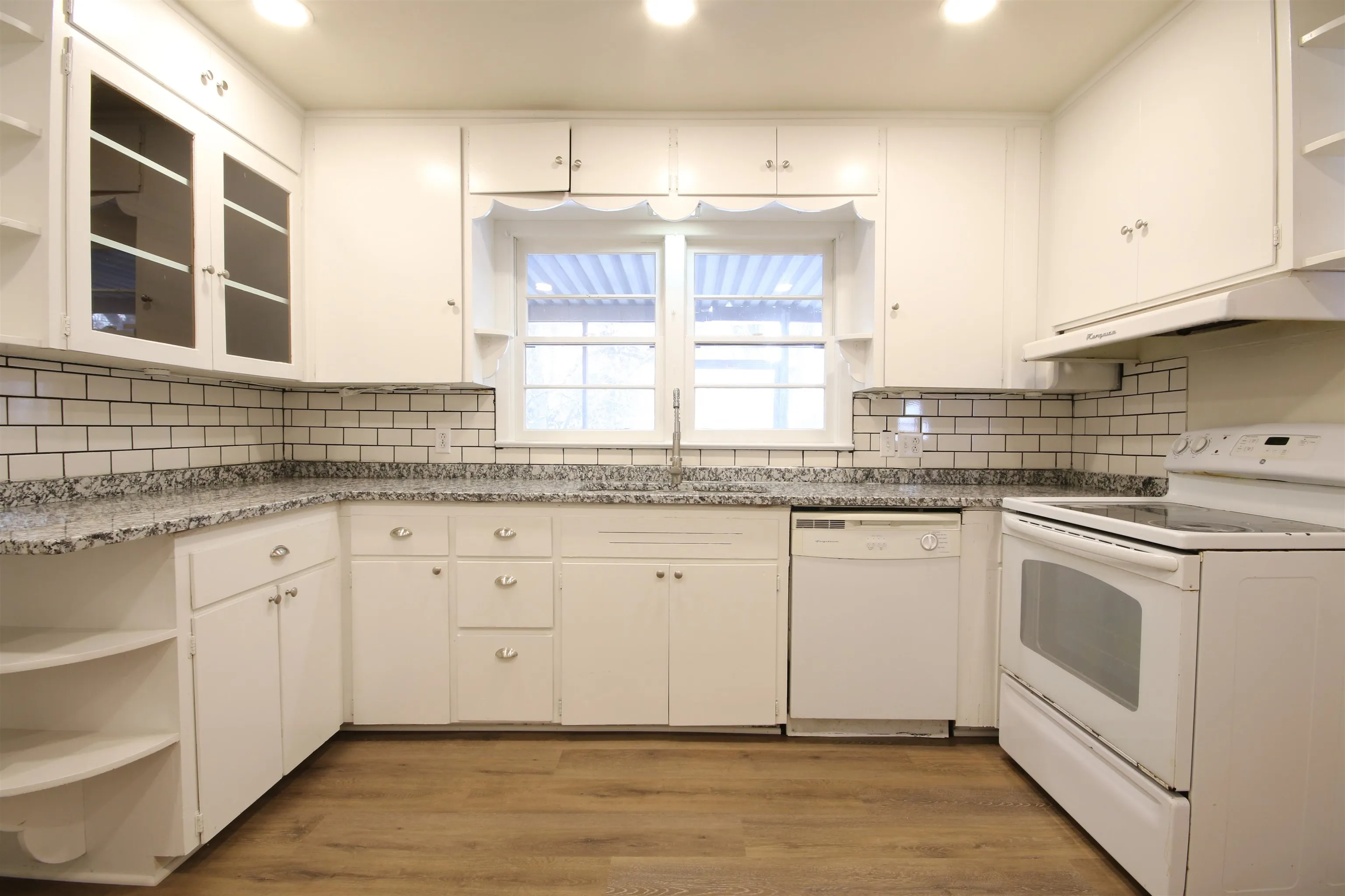 Wichita, Kansas 67218, United States, 3 Bedrooms Bedrooms, ,1 BathroomBathrooms,Residential,Active,170491