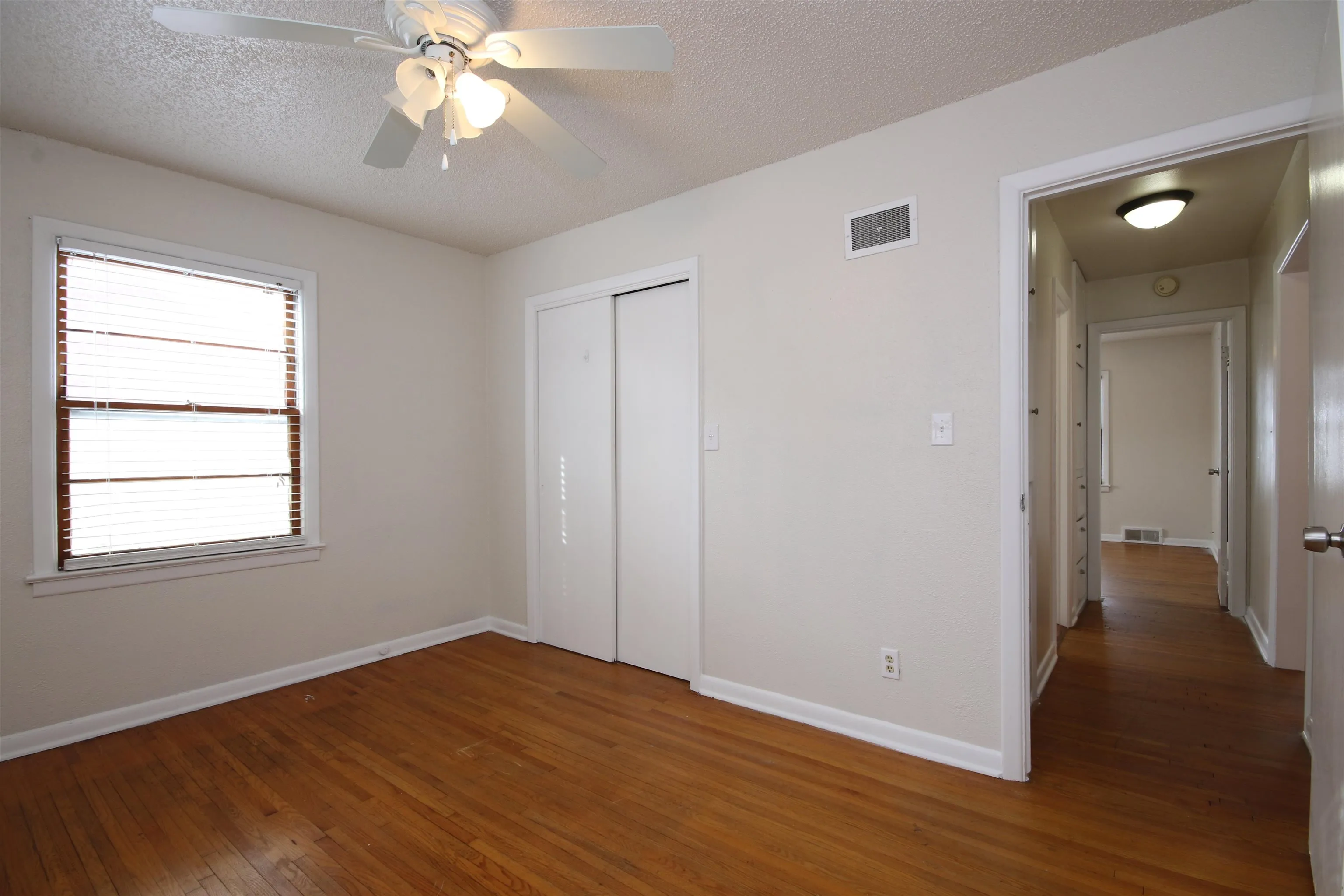 Wichita, Kansas 67218, United States, 3 Bedrooms Bedrooms, ,1 BathroomBathrooms,Residential,Active,170491