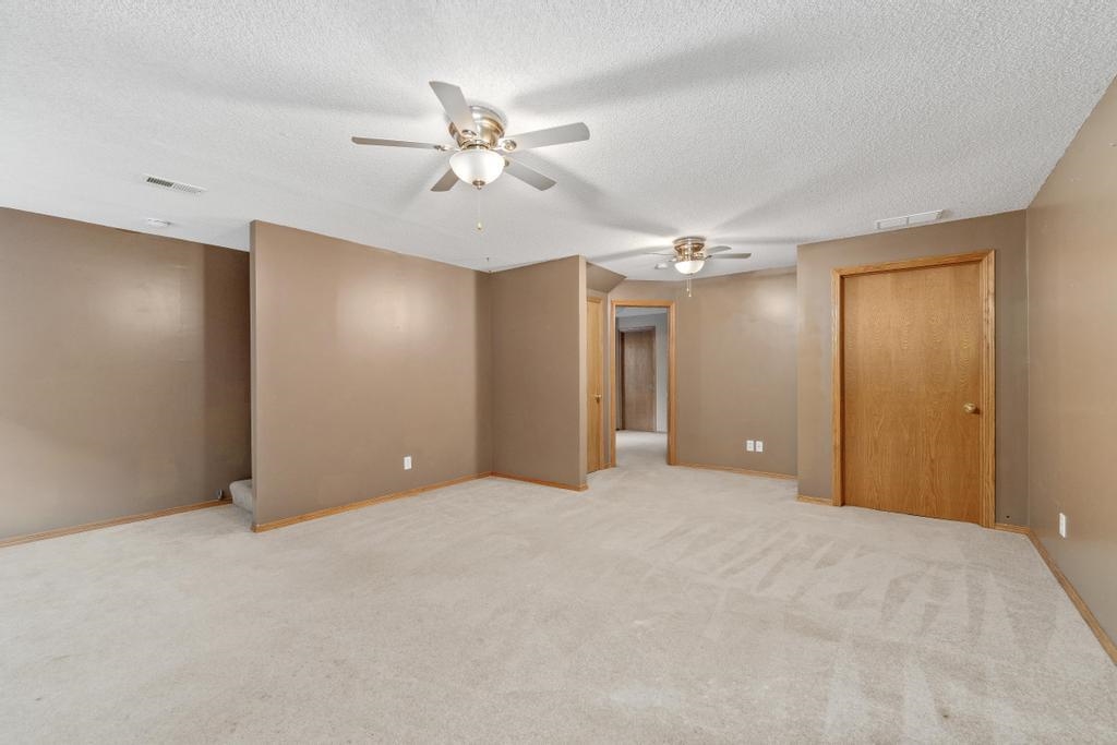 420 N Valley Stream Dr, Derby, Virginia image 28
