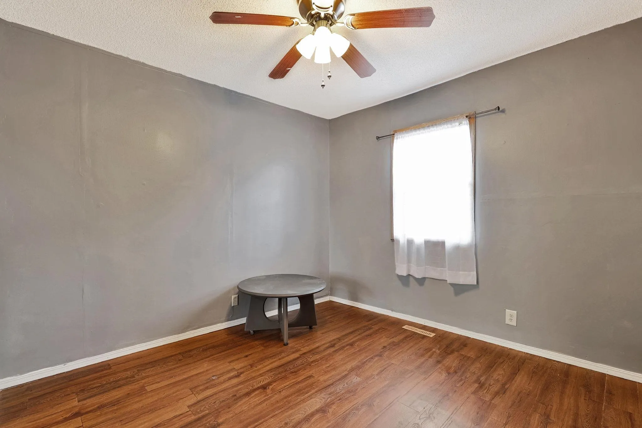 Sedgwick, Kansas 67135, United States, 3 Bedrooms Bedrooms, ,1 BathroomBathrooms,Residential,Active,53110