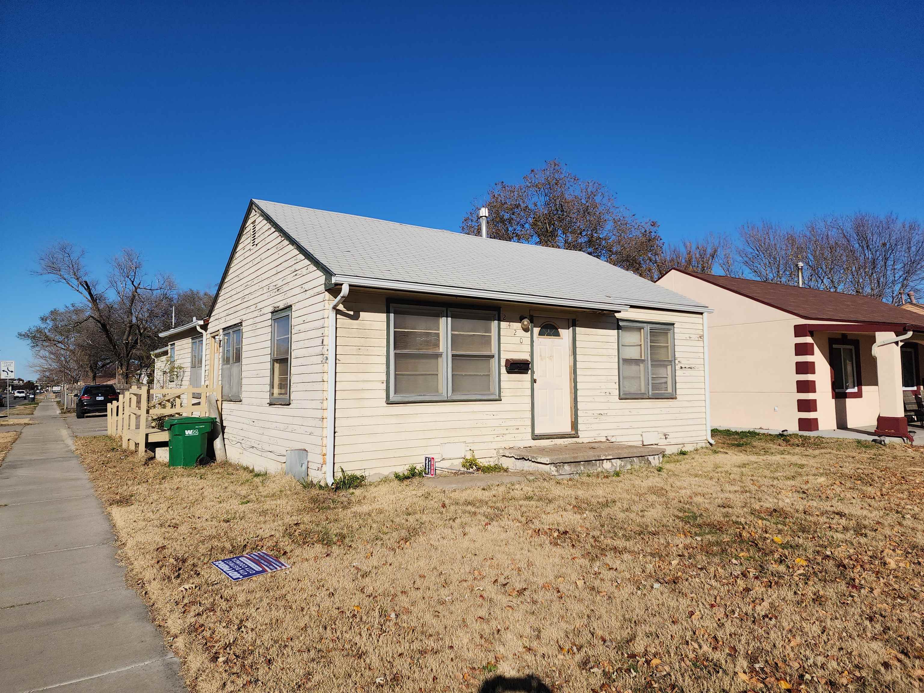 Wichita, Kansas 67213, United States, 2 Bedrooms Bedrooms, ,2 BathroomsBathrooms,Residential,Pending,68602