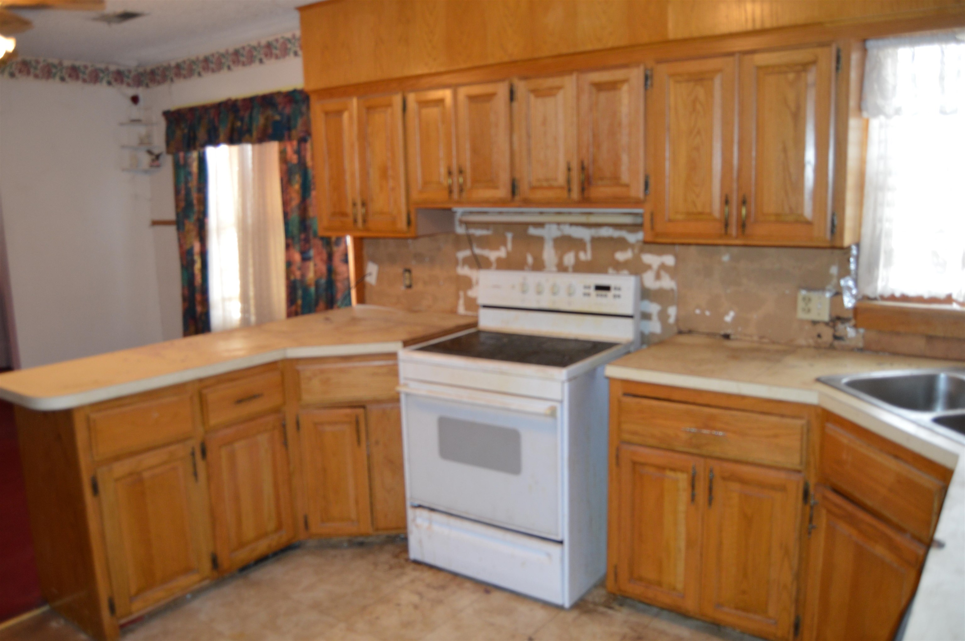 Wichita, Kansas 67213, United States, 2 Bedrooms Bedrooms, ,2 BathroomsBathrooms,Residential,Pending,68602