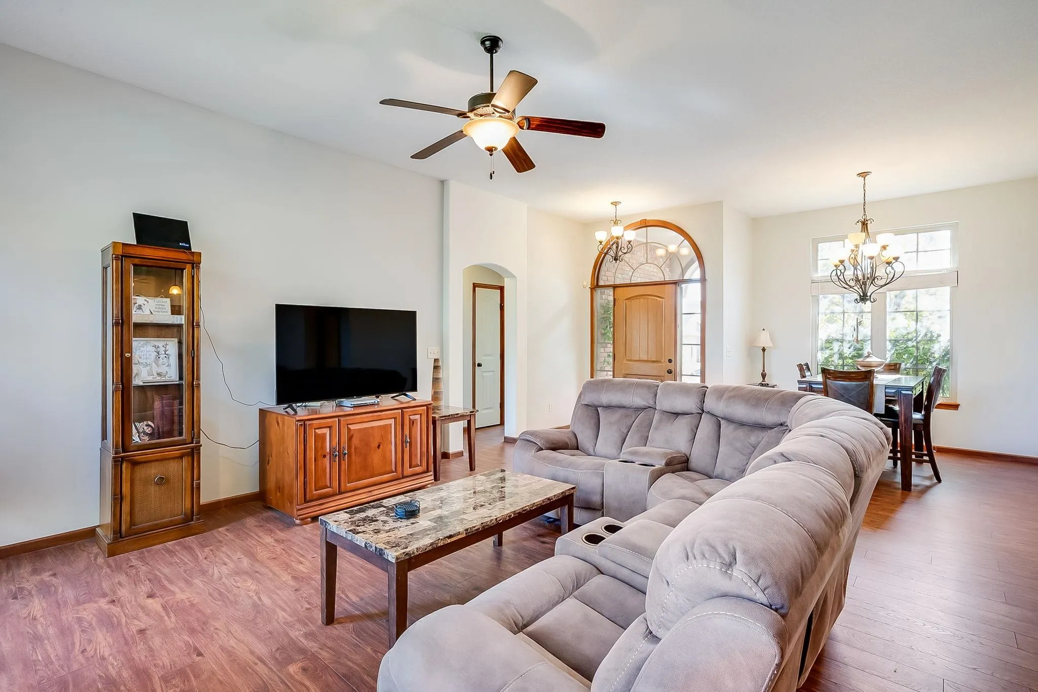 Andover, Kansas 67002, United States, 3 Bedrooms Bedrooms, ,2 BathroomsBathrooms,Residential,Active,246063