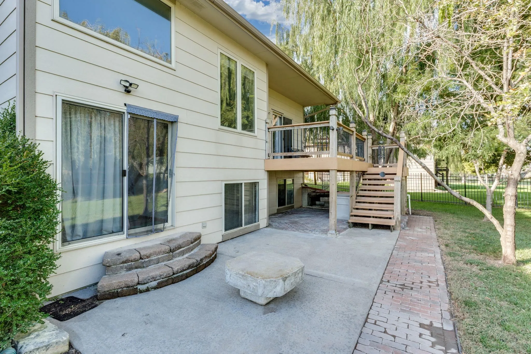 Andover, Kansas 67002, United States, 3 Bedrooms Bedrooms, ,2 BathroomsBathrooms,Residential,Active,246063