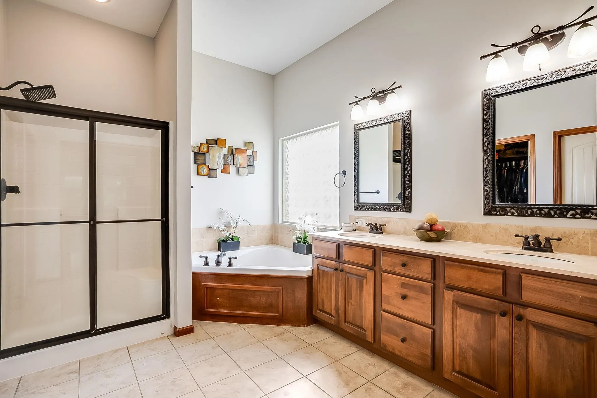 Andover, Kansas 67002, United States, 3 Bedrooms Bedrooms, ,2 BathroomsBathrooms,Residential,Active,246063