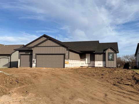Homes For Sale - 2118 S Chateau St<br/> Sedgwick County, Wichita, KS 67207
