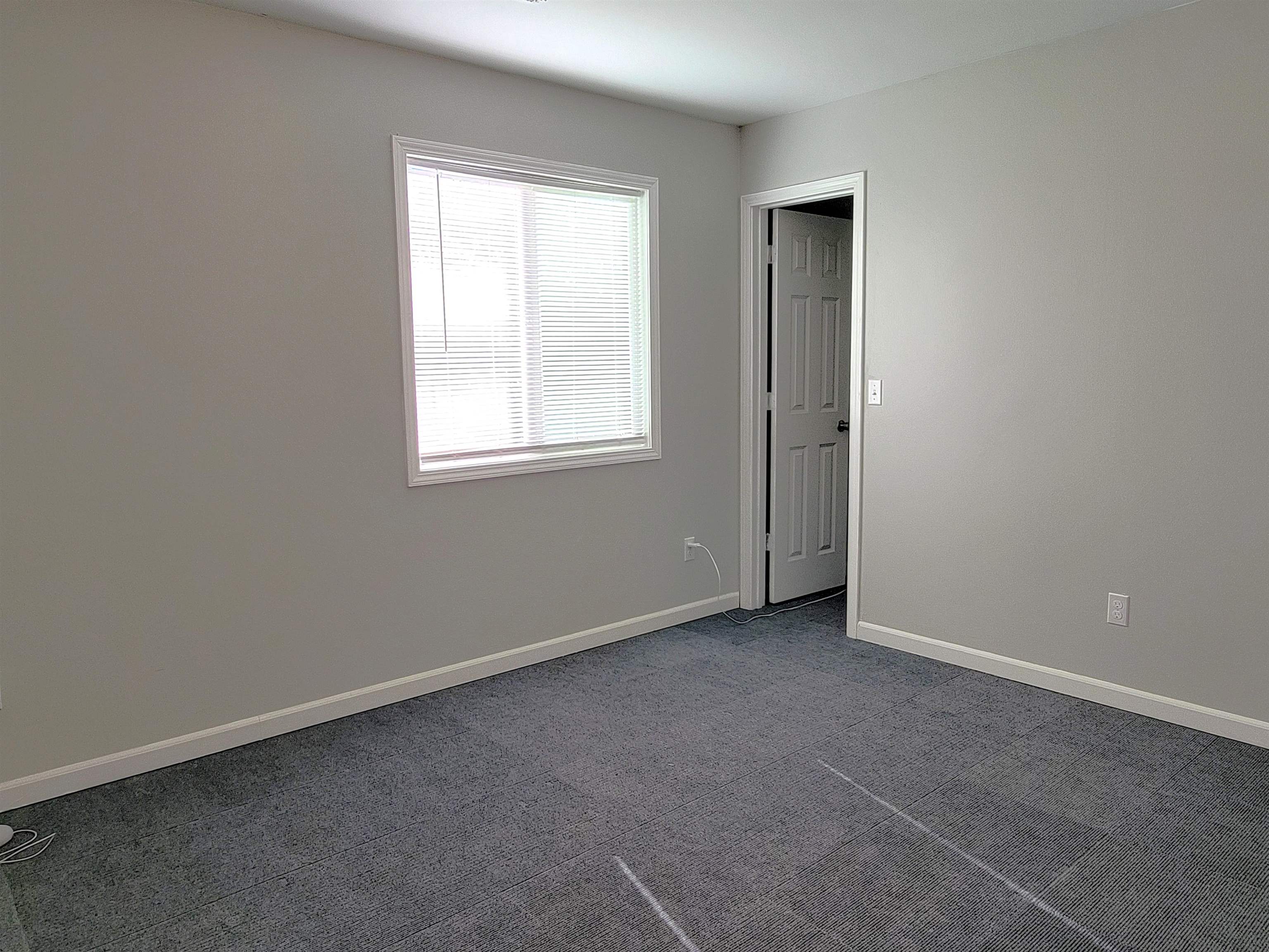 219 N Front St, Salina, Kansas image 3