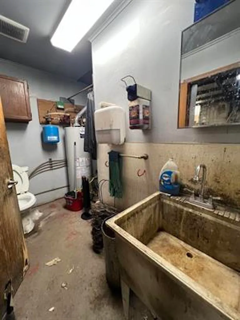 Winfield, Kansas 67156, United States, ,Commercial,Active,147154