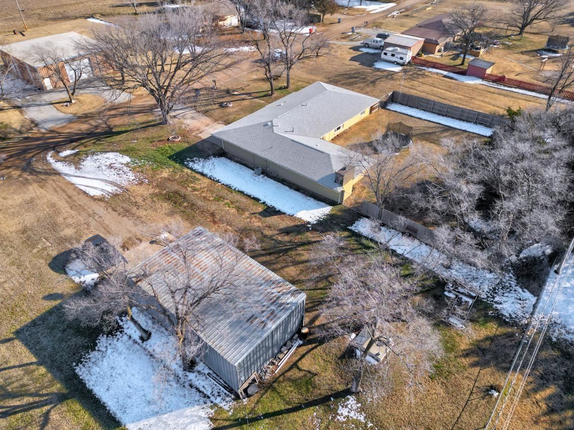 21189 Curtis Ave, Winfield, Kansas image 7