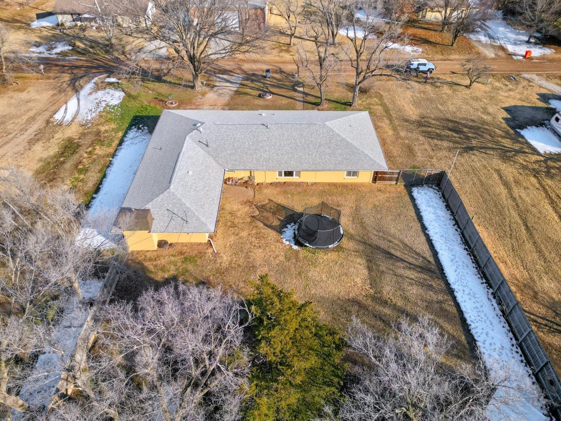 21189 Curtis Ave, Winfield, Kansas image 8