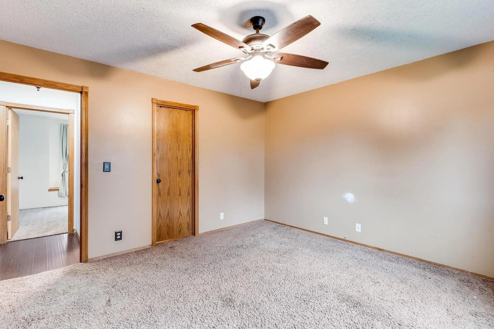 Wichita, Kansas 67209, United States, 4 Bedrooms Bedrooms, ,2 BathroomsBathrooms,Residential,Active,233934