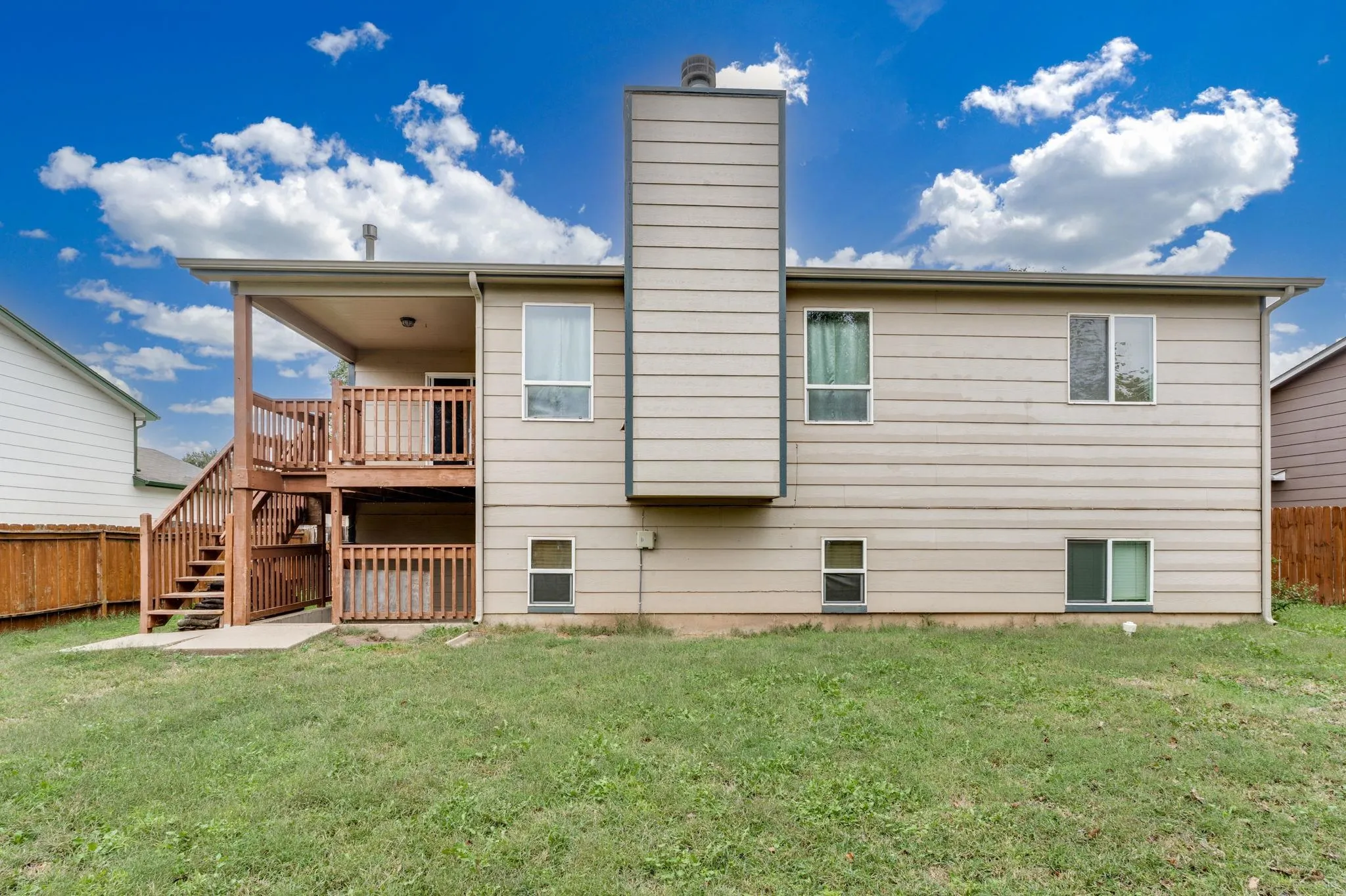 Wichita, Kansas 67209, United States, 4 Bedrooms Bedrooms, ,2 BathroomsBathrooms,Residential,Active,233934