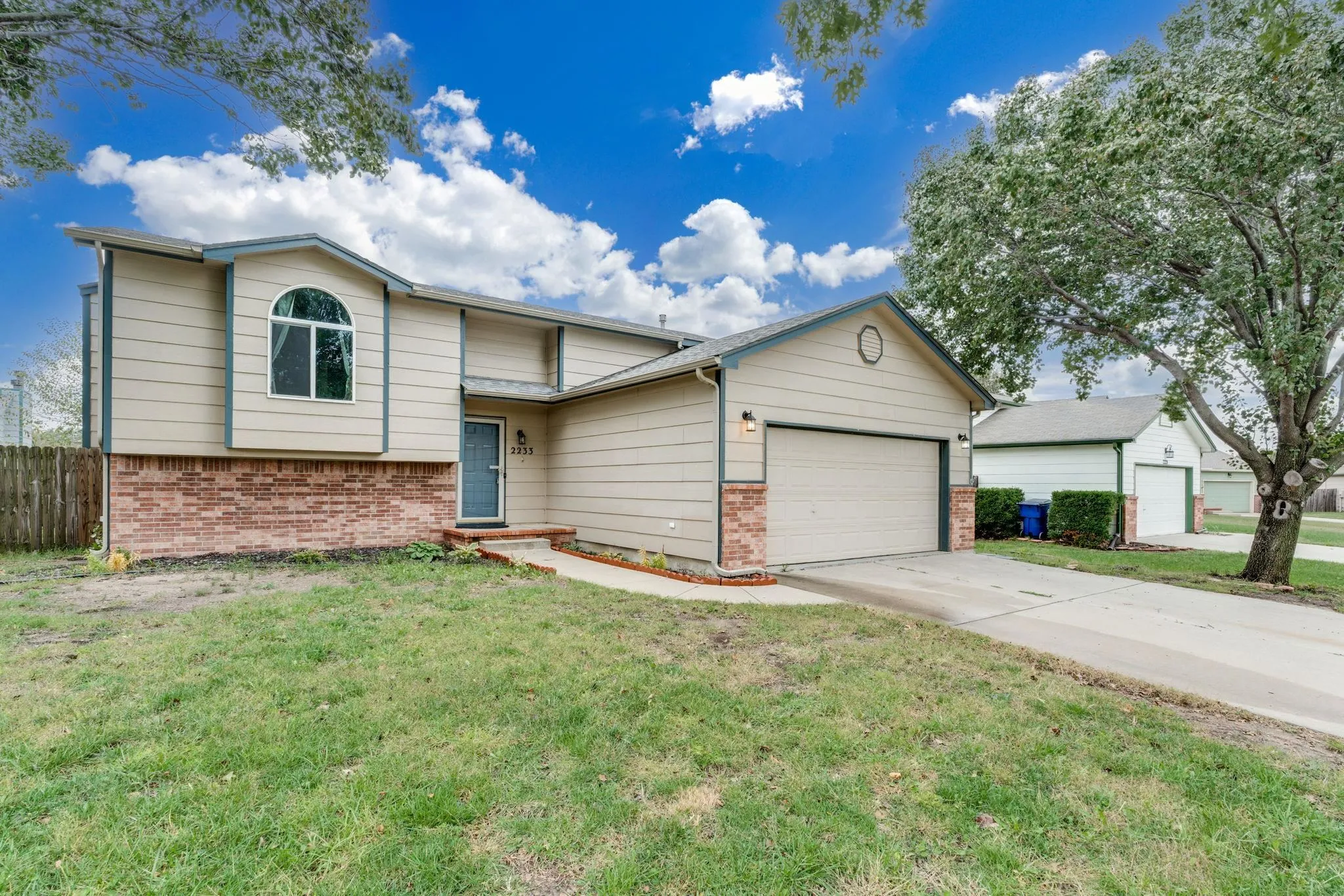 Wichita, Kansas 67209, United States, 4 Bedrooms Bedrooms, ,2 BathroomsBathrooms,Residential,Active,233934