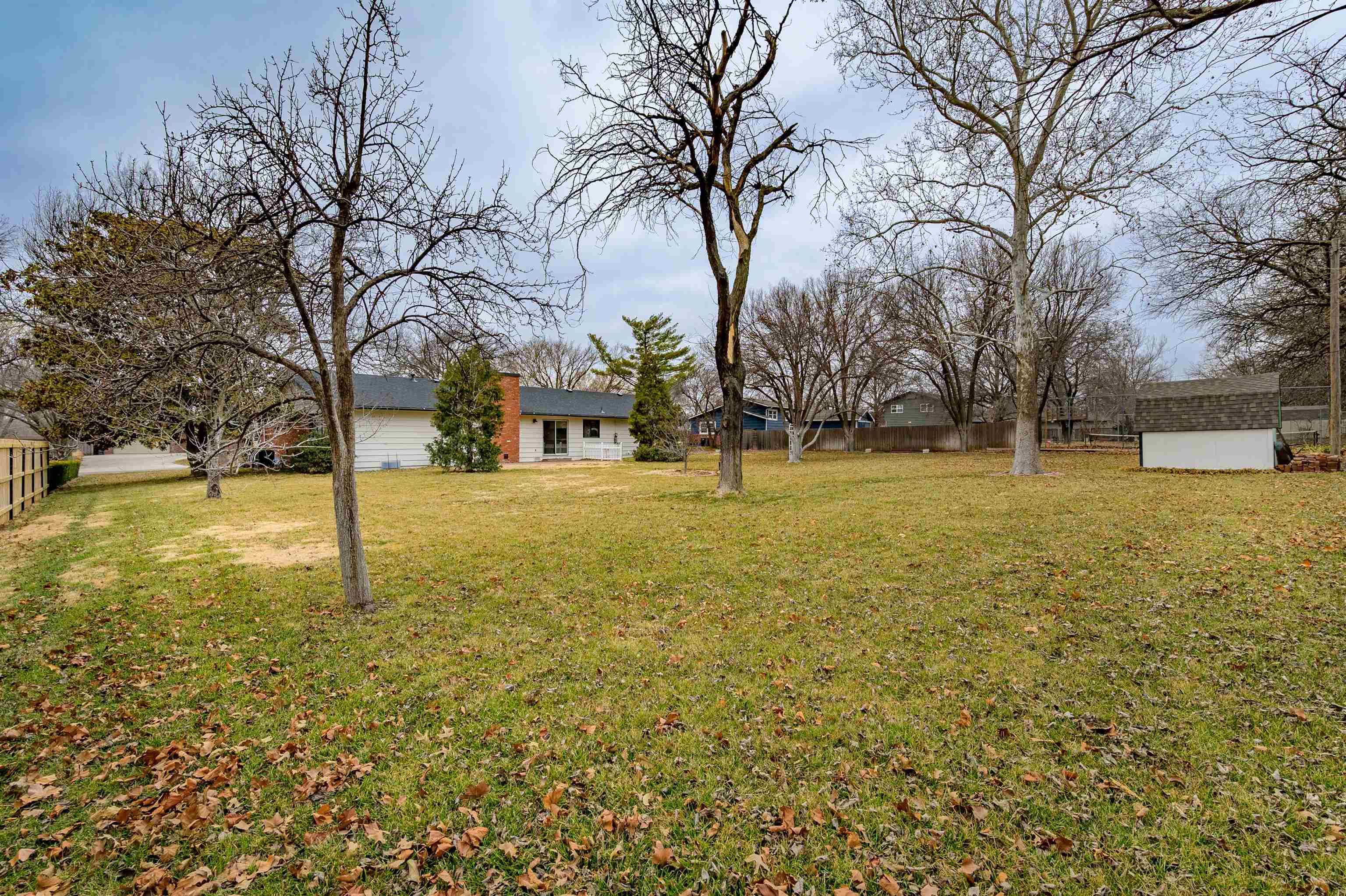 11208 Valley Hi Ct, Wichita, Kansas image 32