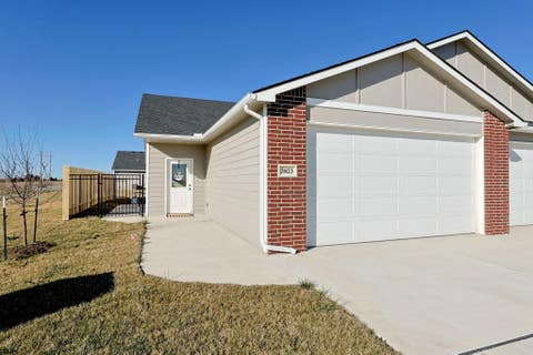 Multifamily For Sale - 3835 S Bluelake Ct<br/> Wichita, KS 67215