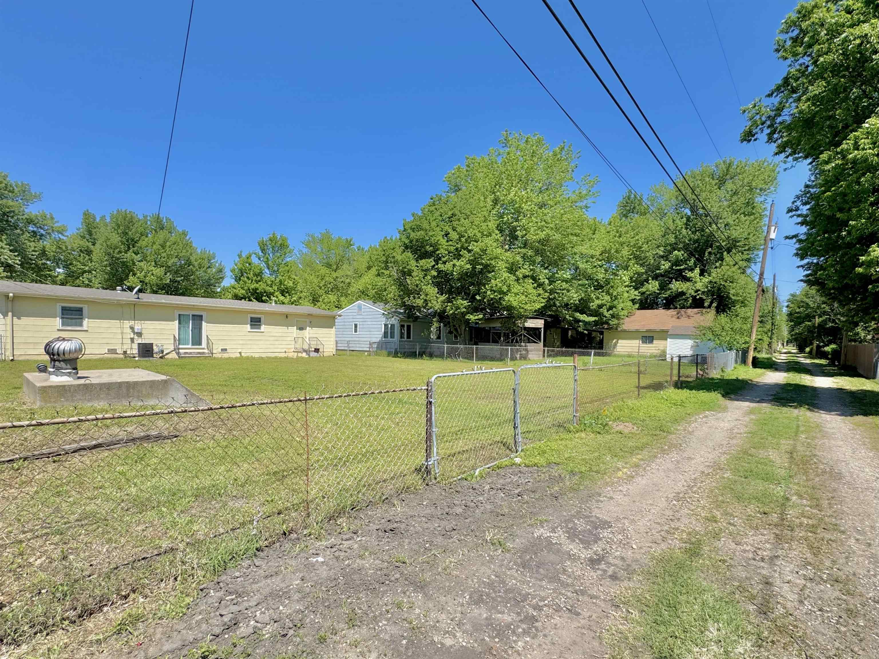 1018 N B St, Arkansas City, Kansas image 4