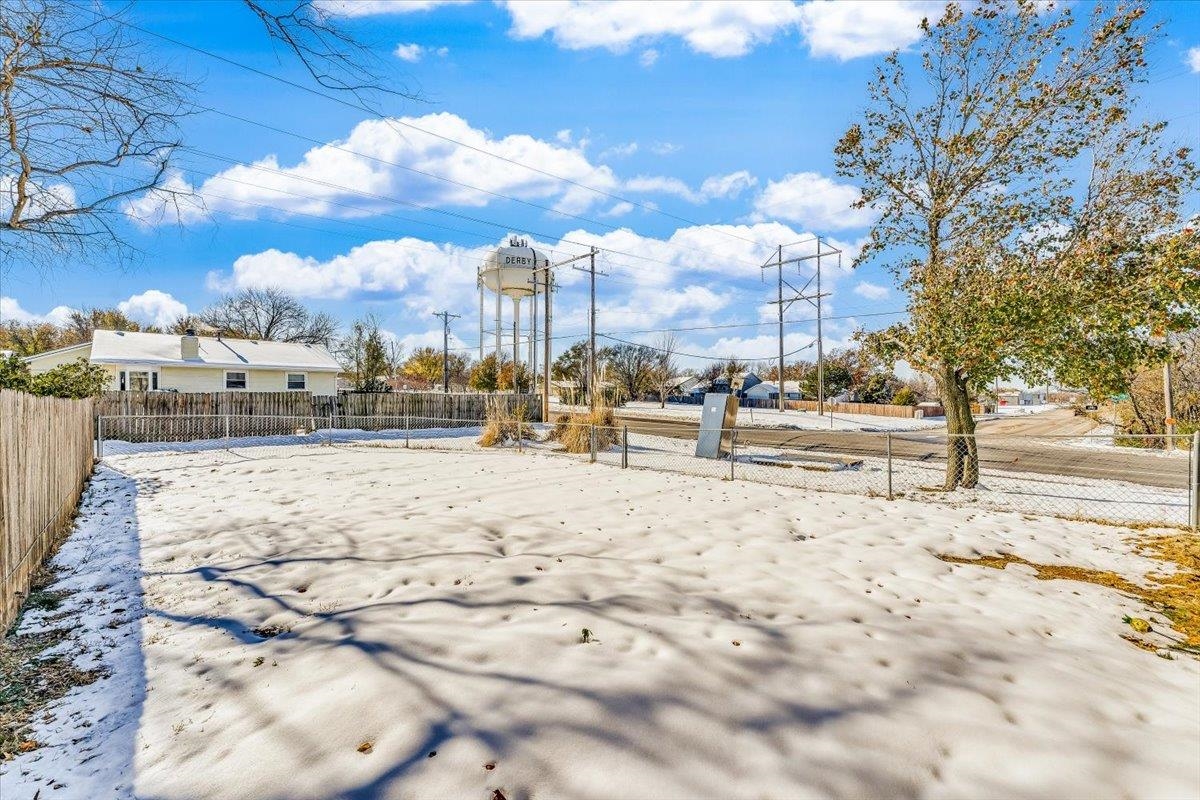 Derby, Kansas 67037, United States, 2 Bedrooms Bedrooms, ,2 BathroomsBathrooms,Residential,Pending,68432