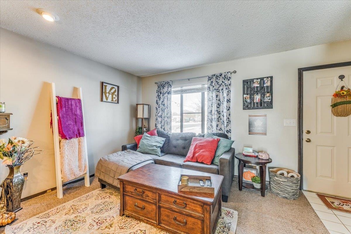 Derby, Kansas 67037, United States, 2 Bedrooms Bedrooms, ,2 BathroomsBathrooms,Residential,Pending,68432