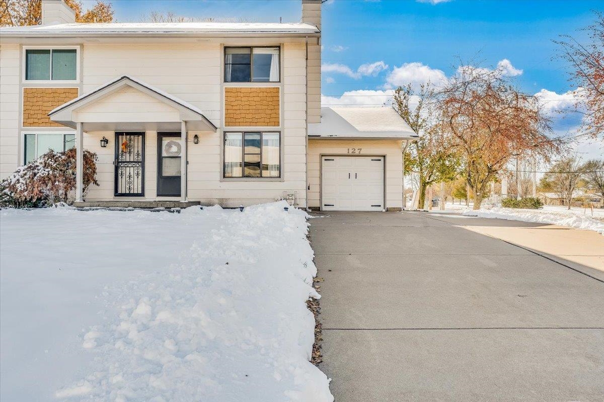 Derby, Kansas 67037, United States, 2 Bedrooms Bedrooms, ,2 BathroomsBathrooms,Residential,Pending,68432