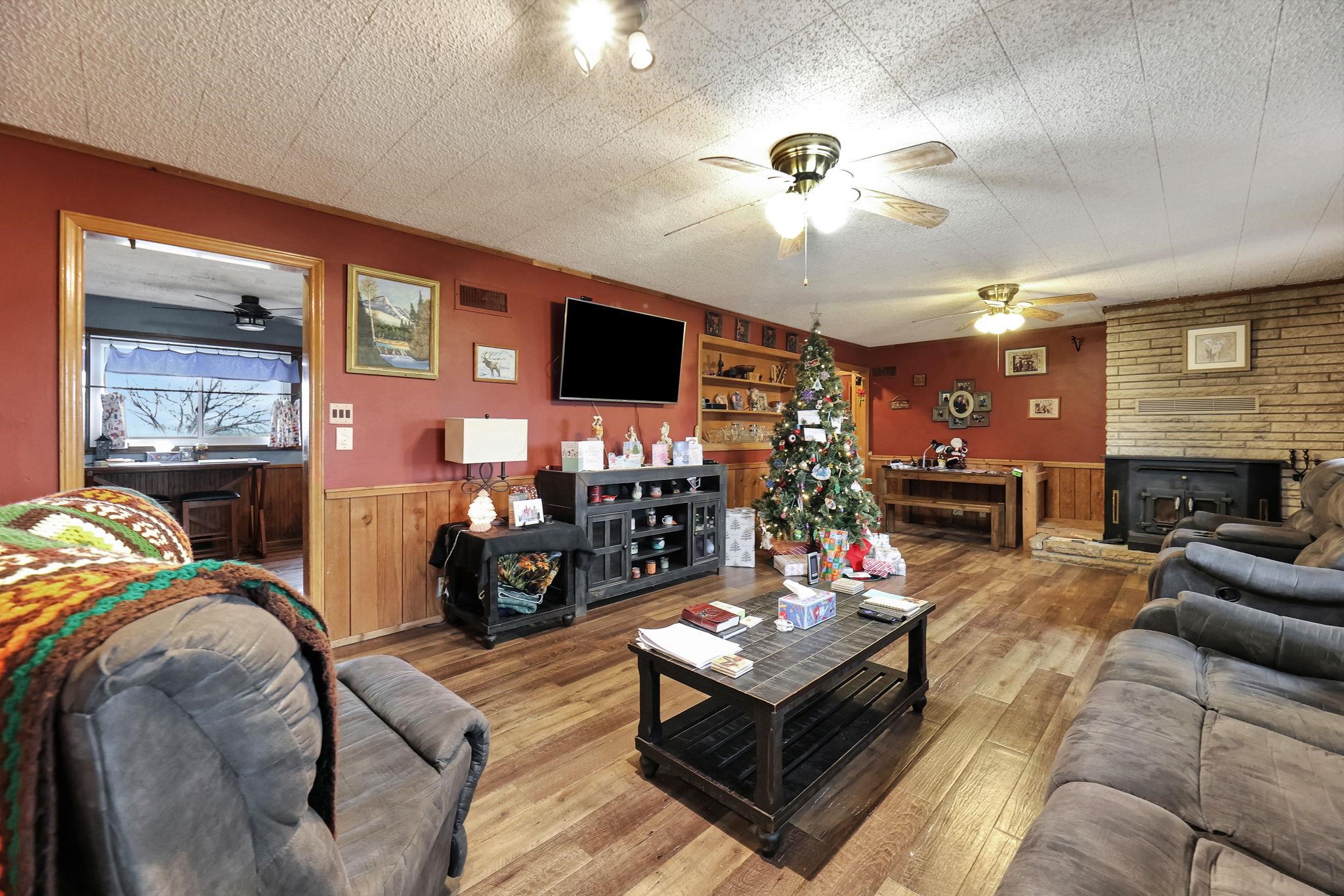 Valley Center, Kansas 67147, United States, 4 Bedrooms Bedrooms, ,3 BathroomsBathrooms,Residential,Pending,67286