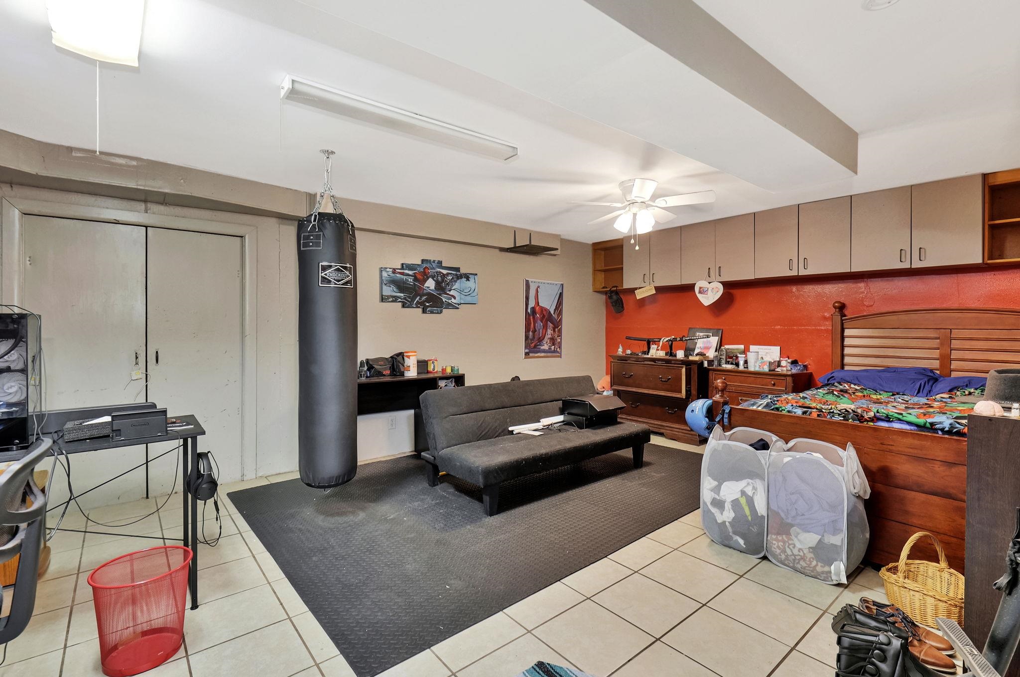 Valley Center, Kansas 67147, United States, 4 Bedrooms Bedrooms, ,3 BathroomsBathrooms,Residential,Pending,67286