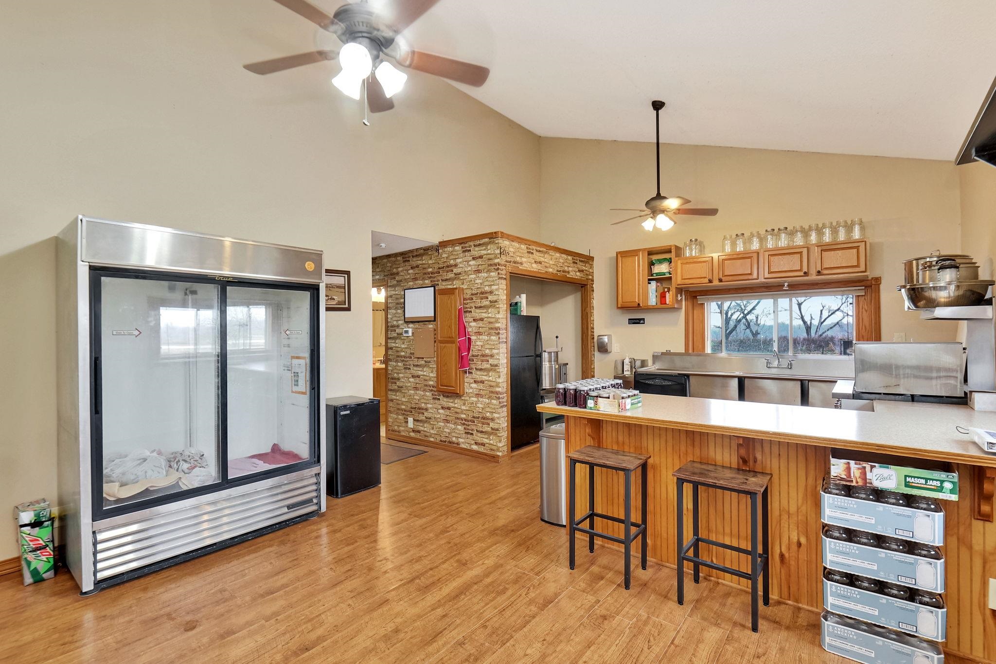 Valley Center, Kansas 67147, United States, 4 Bedrooms Bedrooms, ,3 BathroomsBathrooms,Residential,Pending,67286