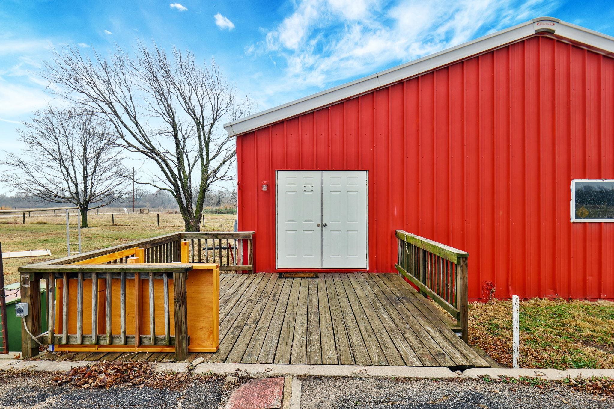 Valley Center, Kansas 67147, United States, 4 Bedrooms Bedrooms, ,3 BathroomsBathrooms,Residential,Pending,67286