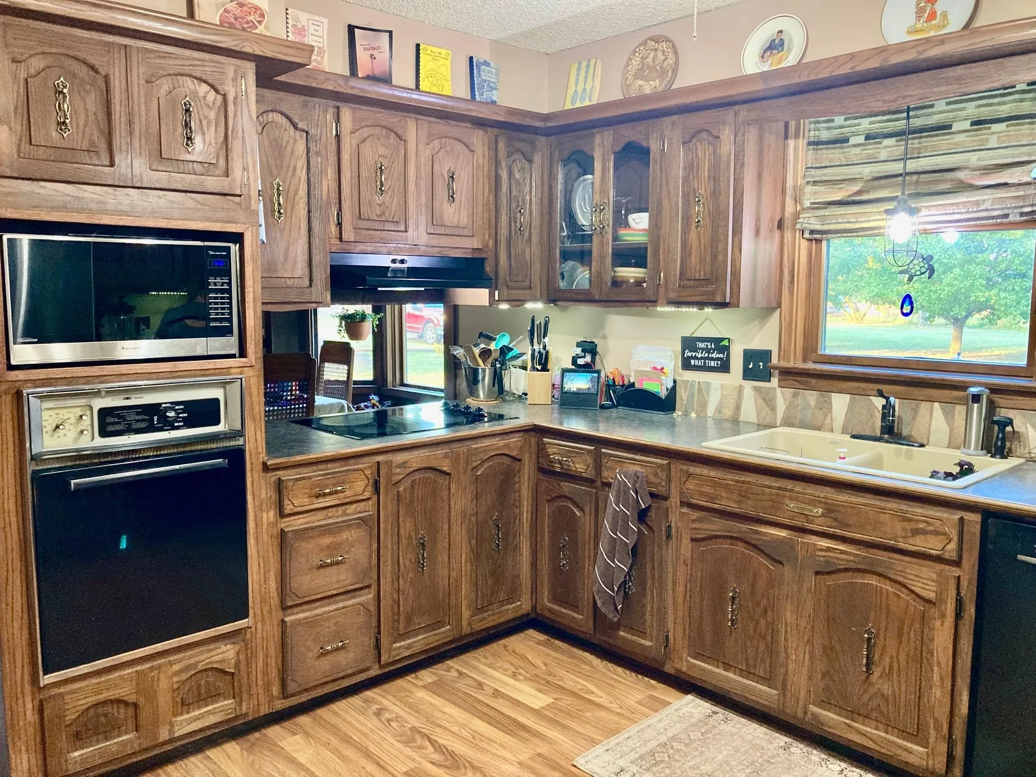 Cheney, Kansas 67025, United States, 5 Bedrooms Bedrooms, ,3 BathroomsBathrooms,Residential,Pending,37848