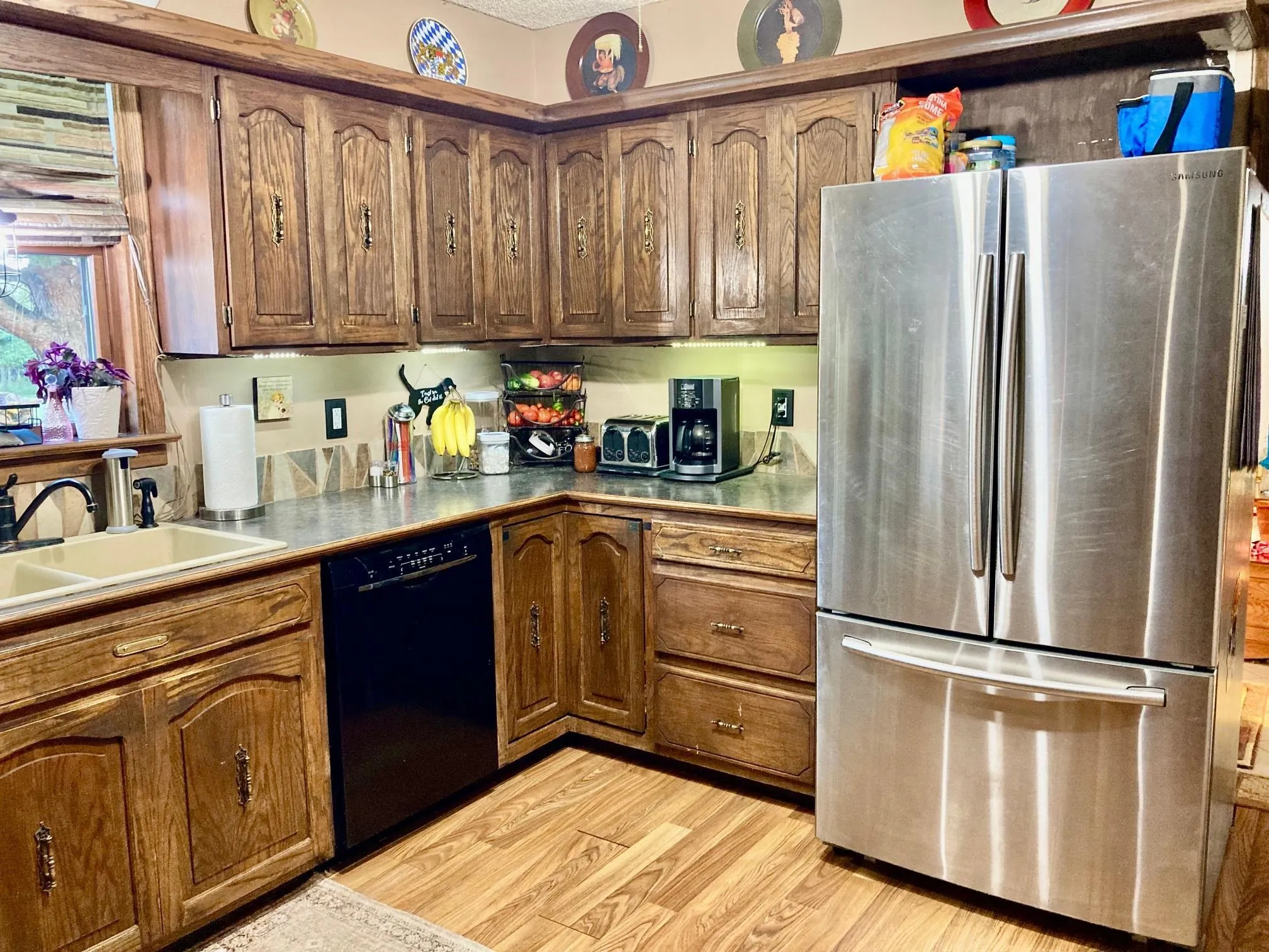 Cheney, Kansas 67025, United States, 5 Bedrooms Bedrooms, ,3 BathroomsBathrooms,Residential,Pending,37848