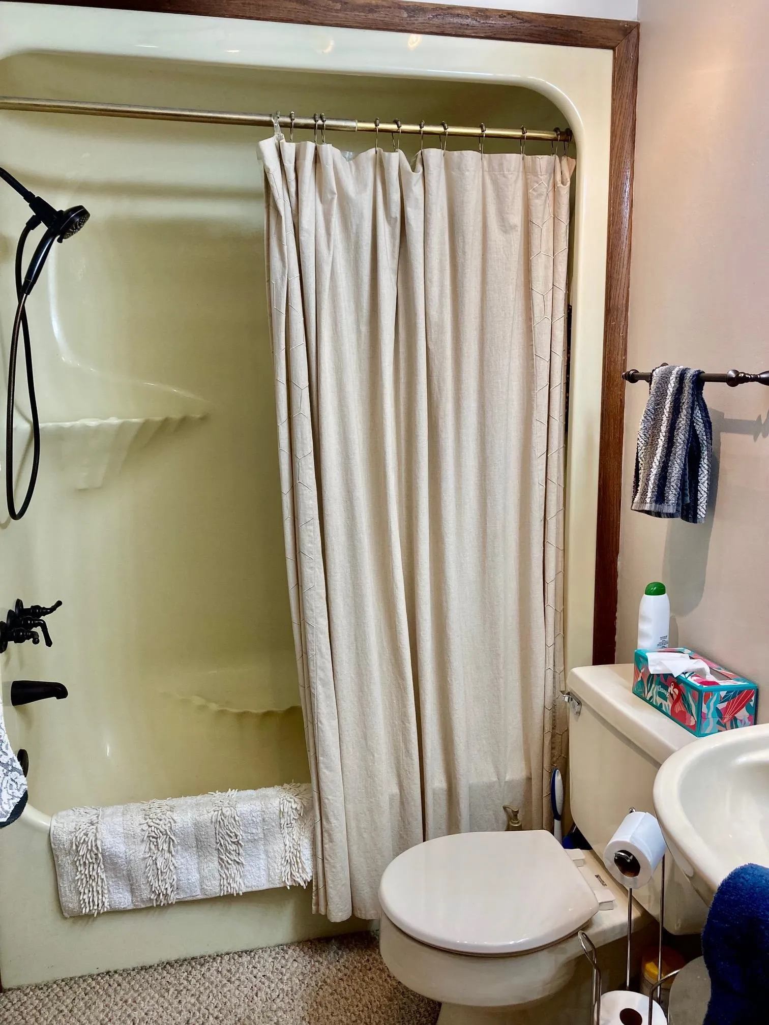 Cheney, Kansas 67025, United States, 5 Bedrooms Bedrooms, ,3 BathroomsBathrooms,Residential,Pending,37848