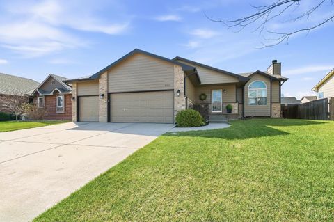 Homes For Sale - 8211 W 34th St N<br/> Sedgwick County, Wichita, KS 67205