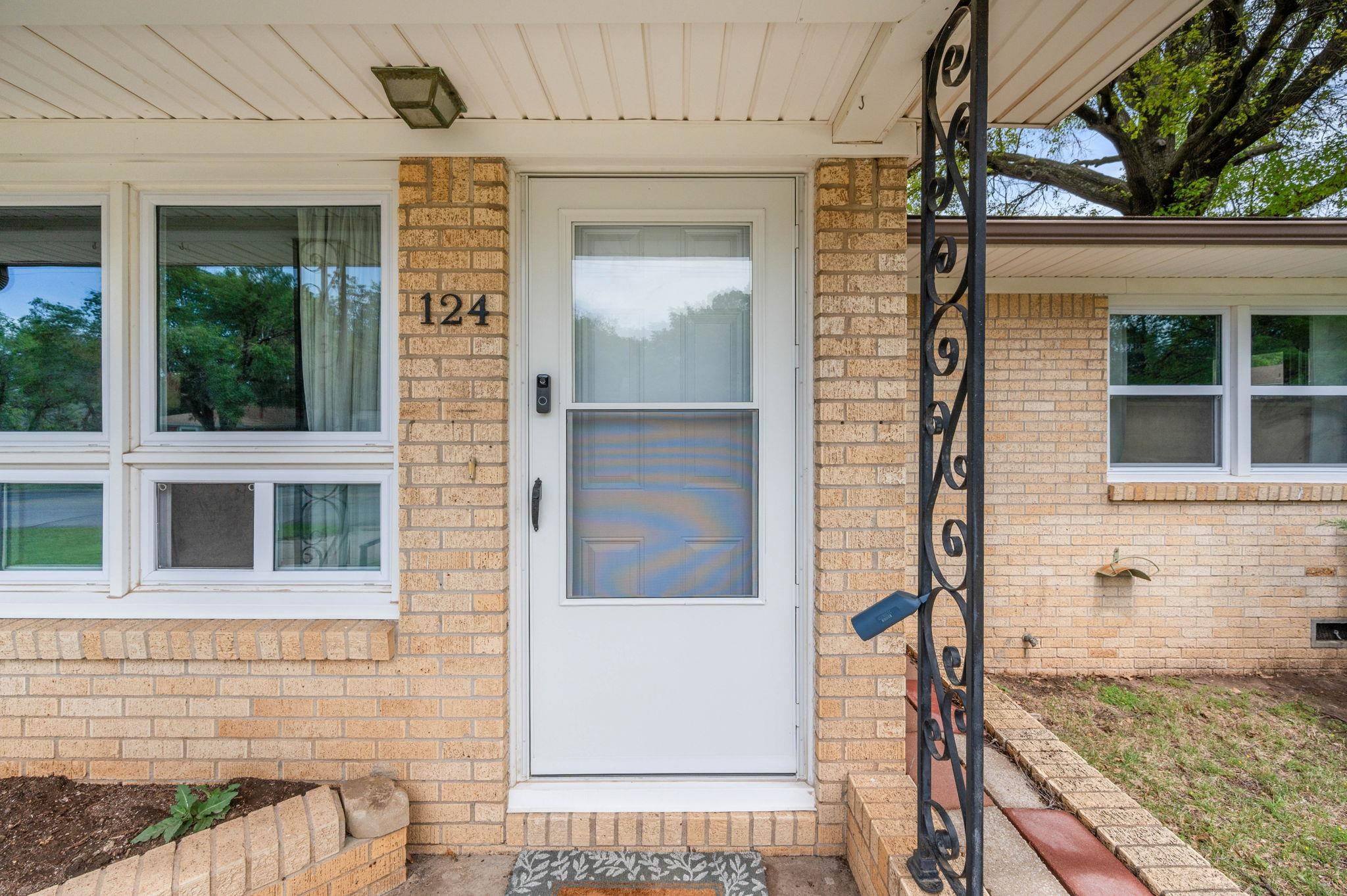 124 E Kelly Ave, Augusta, Kansas image 2