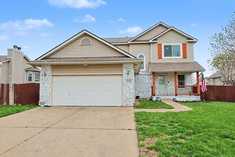 Homes For Sale - 2712 Rushwood Dr<br/> Butler County, Augusta, KS 67010