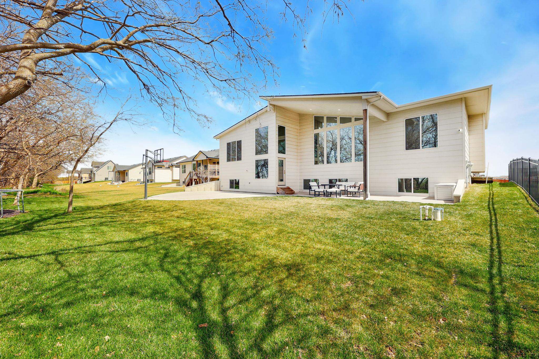 205 S Wellcrest St, Goddard, Kansas image 34