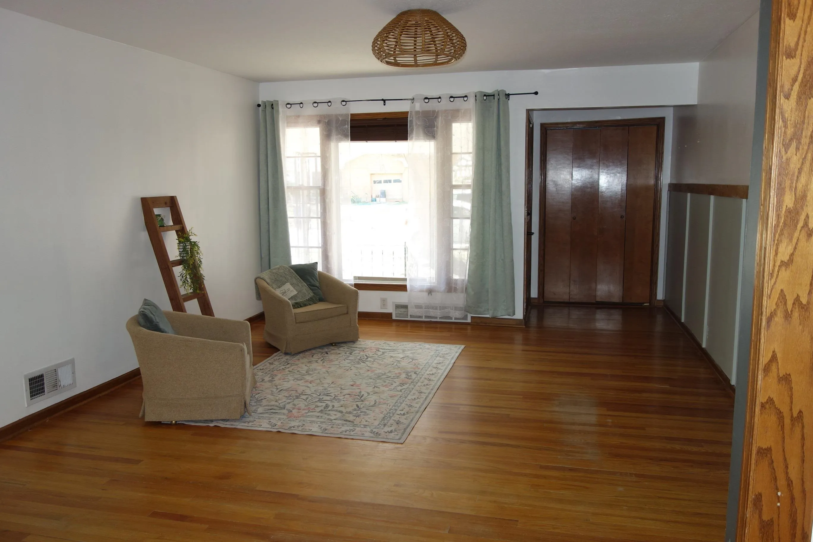 Wichita, Kansas 67218, United States, 2 Bedrooms Bedrooms, ,2 BathroomsBathrooms,Residential,Active,96218