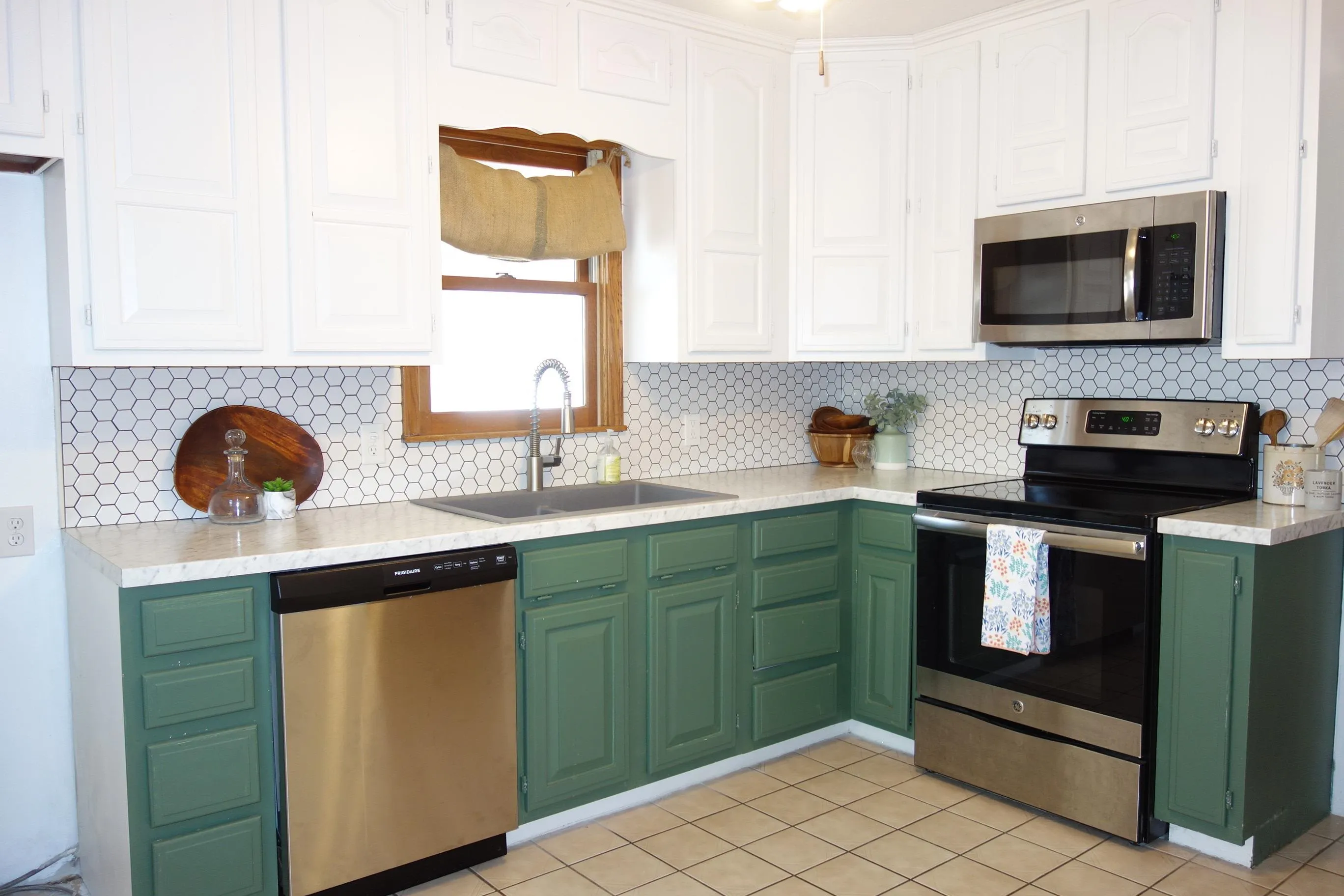 Wichita, Kansas 67218, United States, 2 Bedrooms Bedrooms, ,2 BathroomsBathrooms,Residential,Active,96218