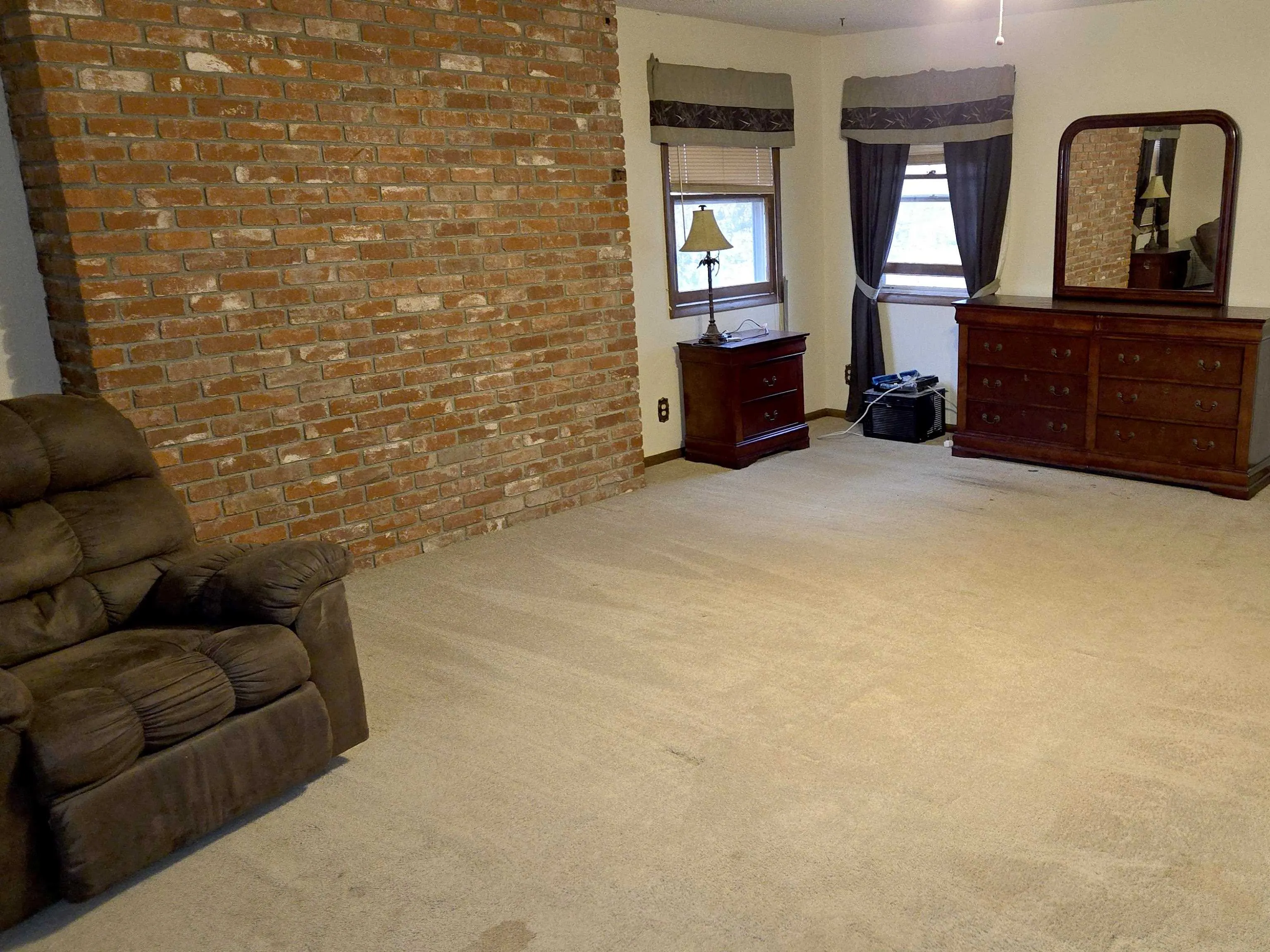 Argonia, Kansas 67004, United States, 4 Bedrooms Bedrooms, ,3 BathroomsBathrooms,Residential,Active,248735