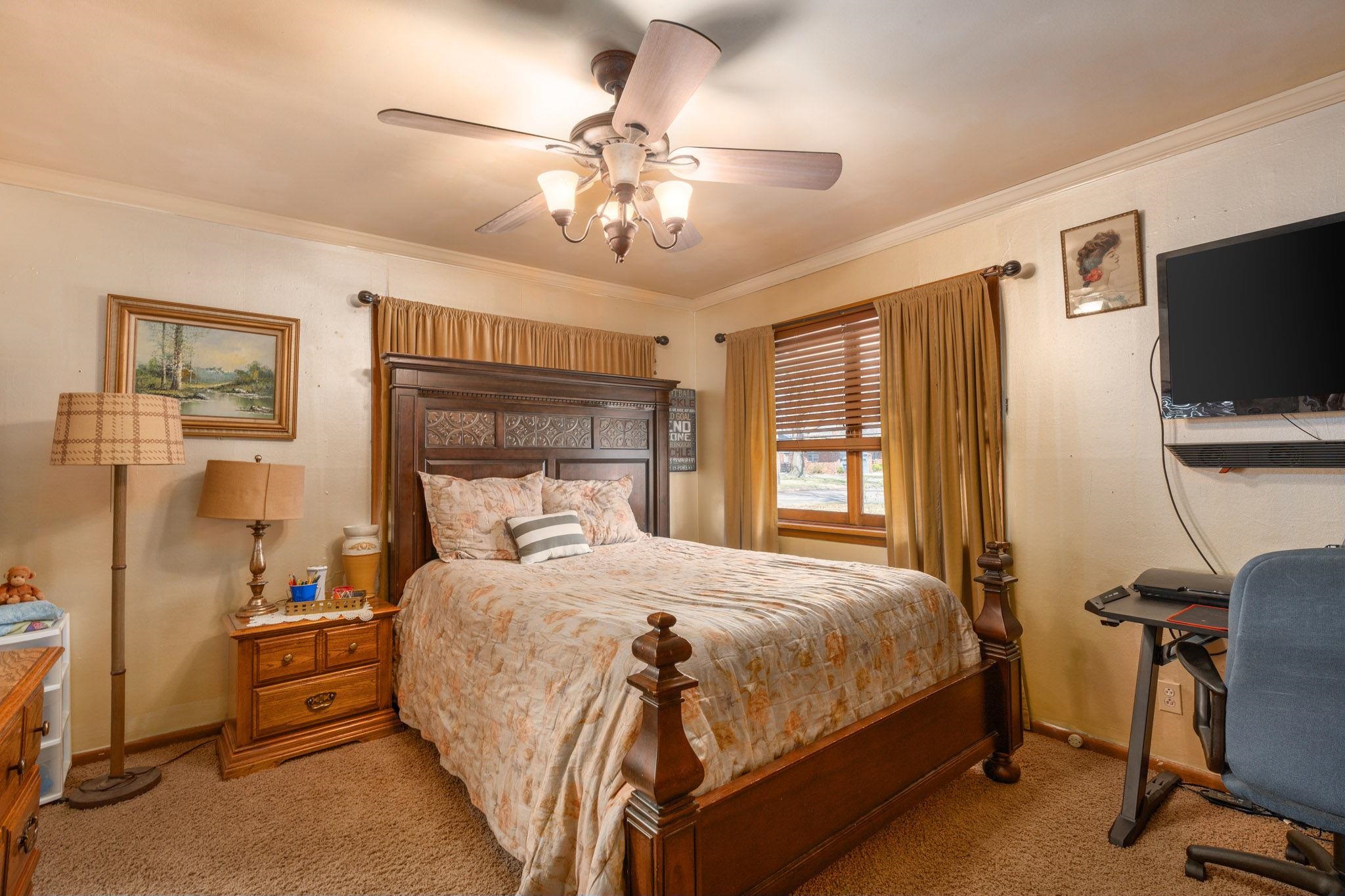 Wichita, Kansas 67208, United States, 3 Bedrooms Bedrooms, ,2 BathroomsBathrooms,Residential,Pending,62444