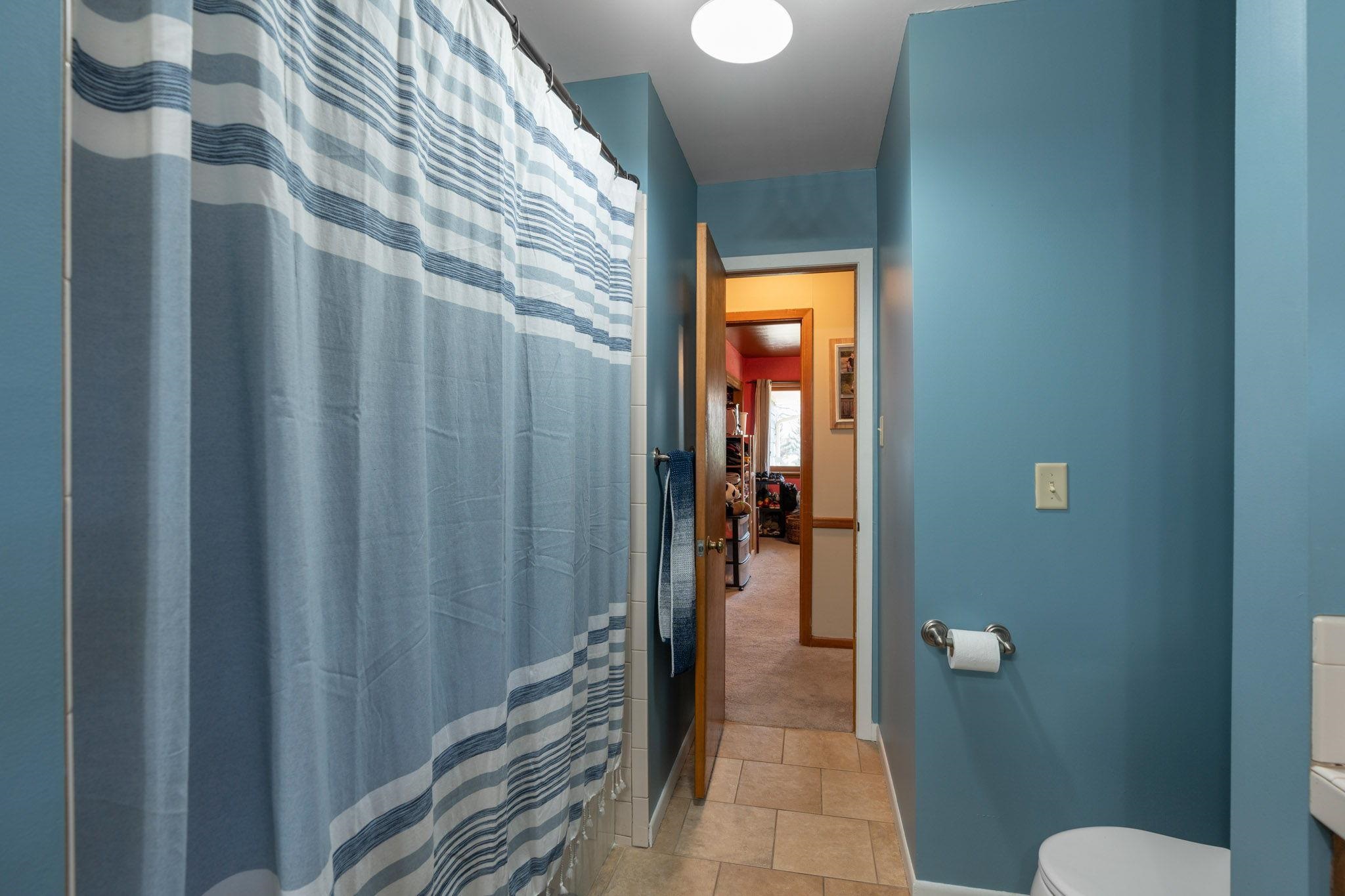 Wichita, Kansas 67208, United States, 3 Bedrooms Bedrooms, ,2 BathroomsBathrooms,Residential,Pending,62444