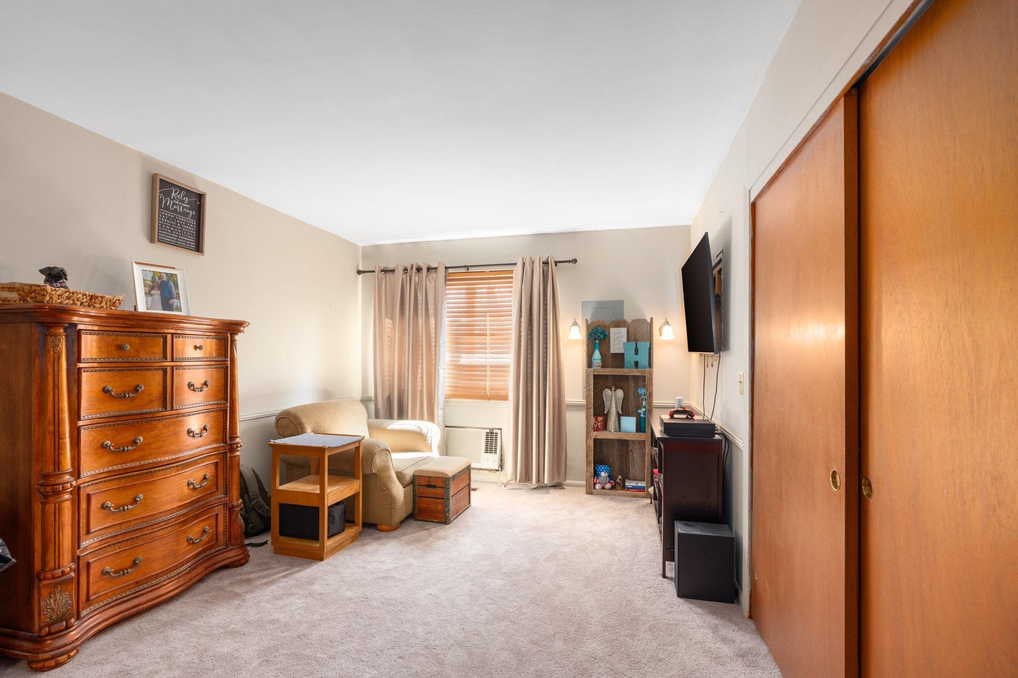 Wichita, Kansas 67208, United States, 3 Bedrooms Bedrooms, ,2 BathroomsBathrooms,Residential,Pending,62444