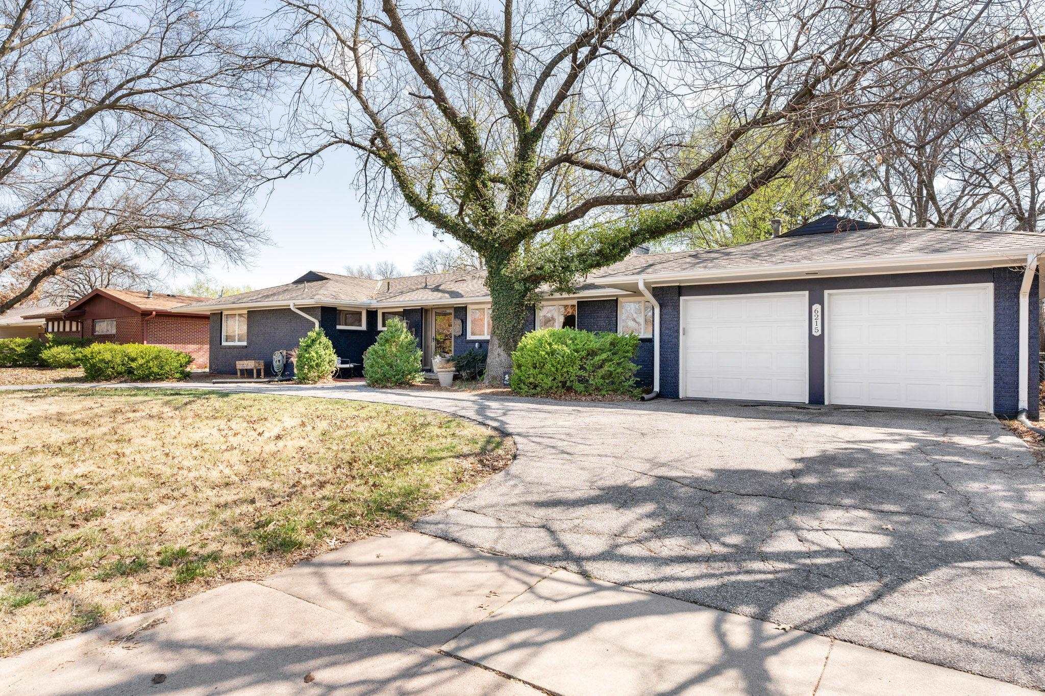 Wichita, Kansas 67208, United States, 3 Bedrooms Bedrooms, ,2 BathroomsBathrooms,Residential,Pending,62444