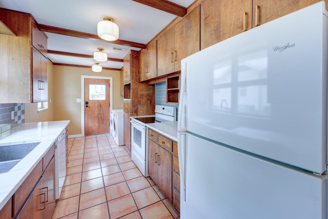 1005 E 15th Ave, Winfield, Kansas image 16