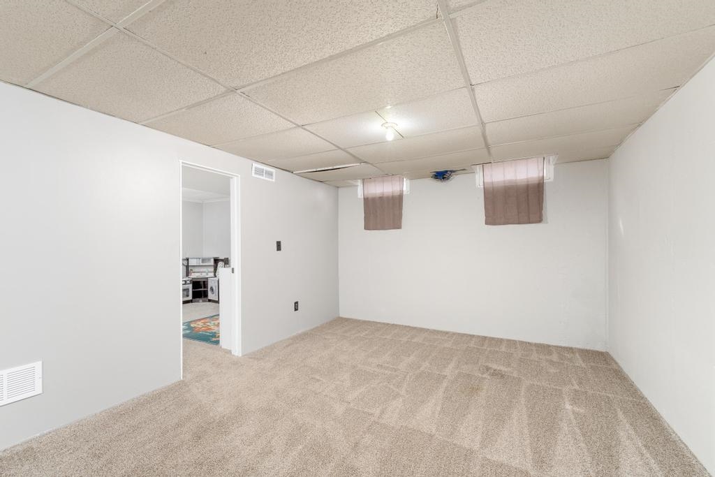 2474 S Bennett Ave, Wichita, Kansas image 23