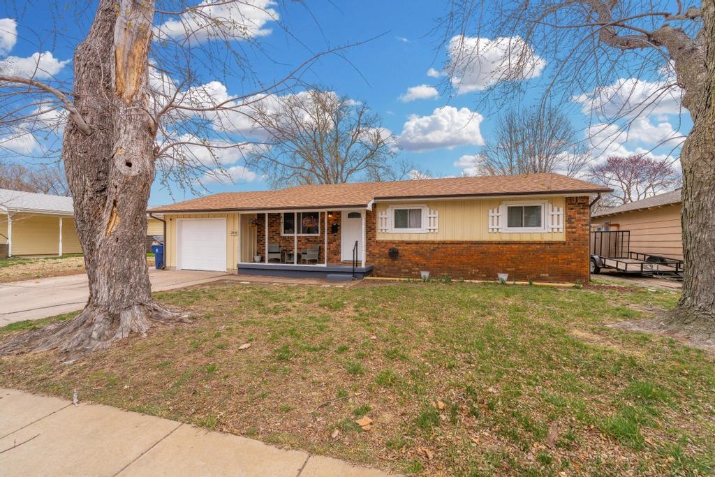 2474 S Bennett Ave, Wichita, Kansas image 4