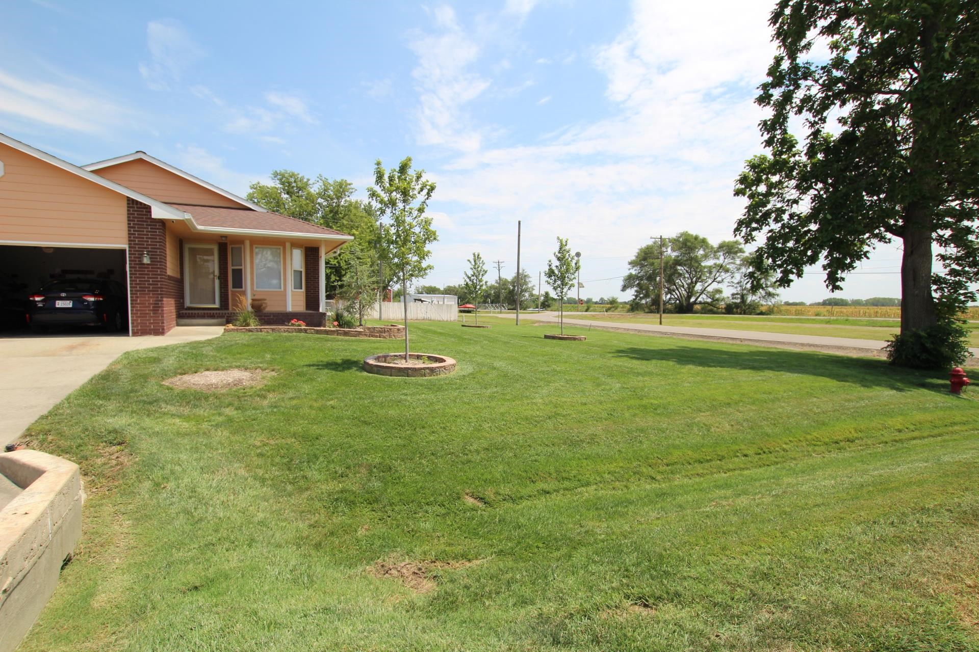 118 S Berkshire Ave, Bentley, Kansas image 32