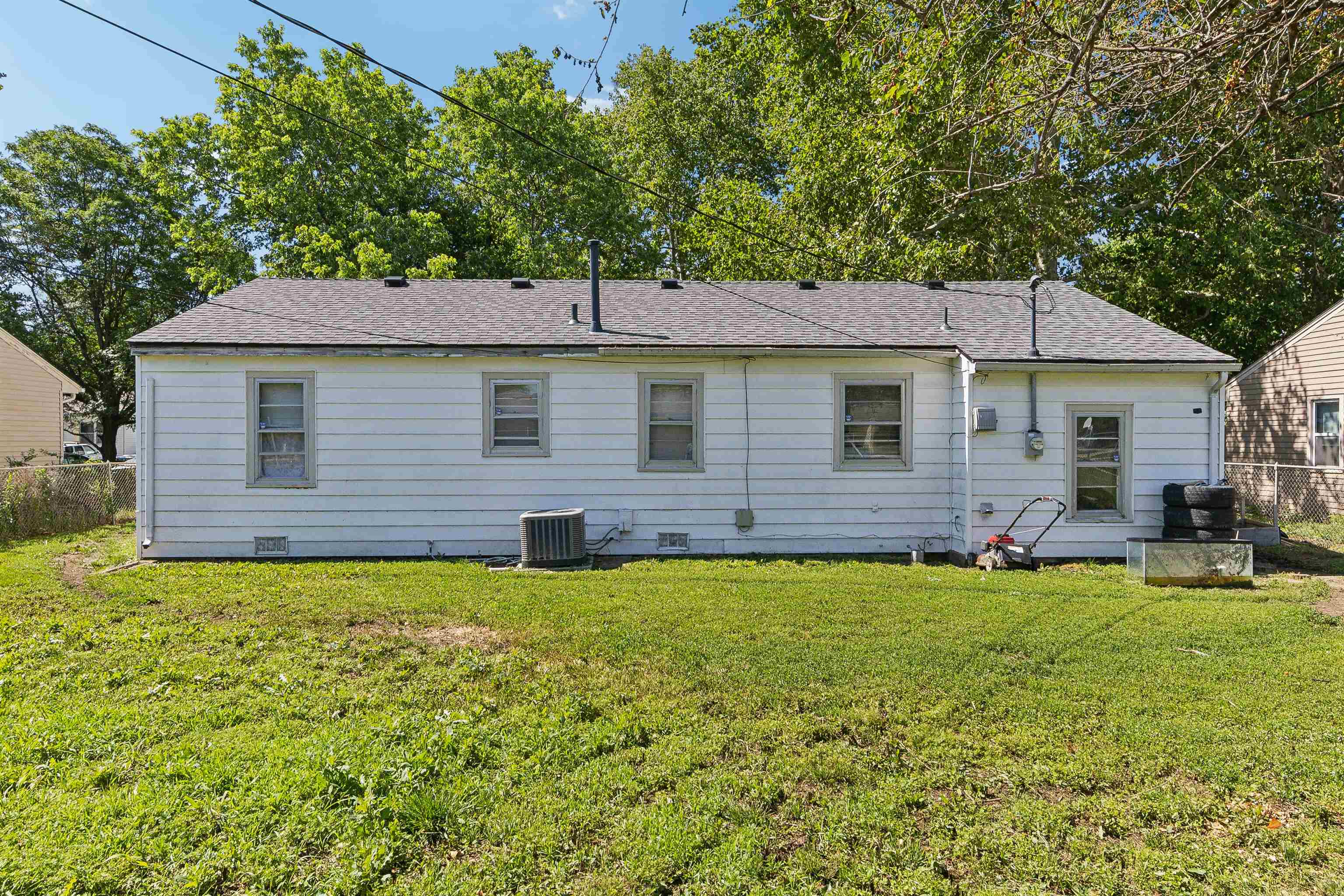 1320 E Crowley St, Wichita, Kansas image 14