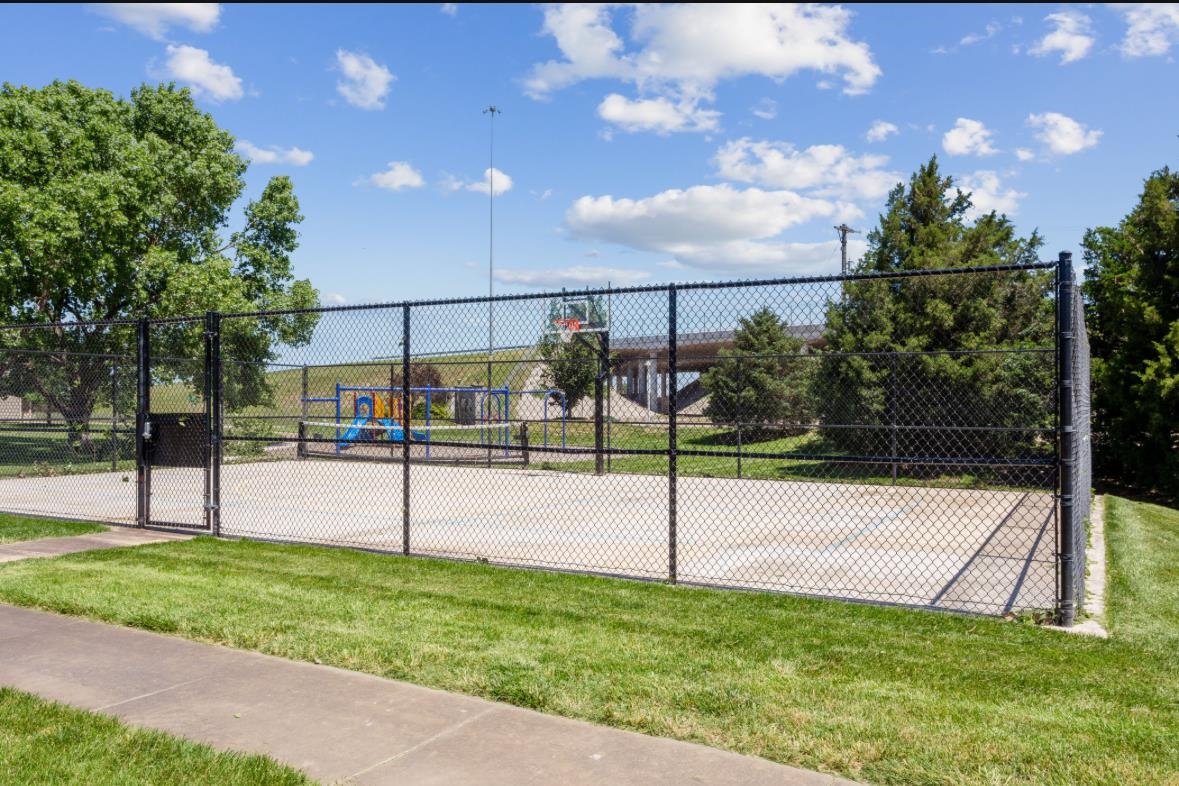 LOT 70 BLOCK D Sabin, Wichita, Kansas image 18