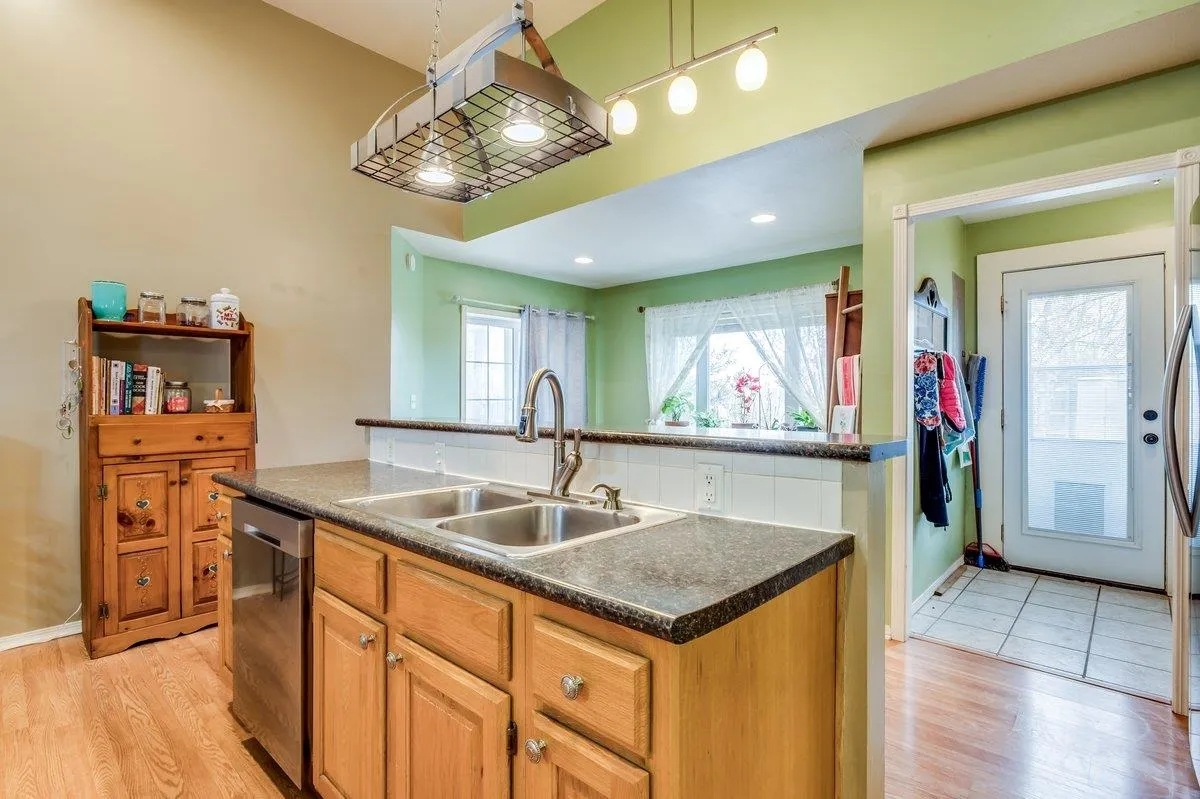 Derby, Kansas 67037, United States, 3 Bedrooms Bedrooms, ,3 BathroomsBathrooms,Residential,Active,93876